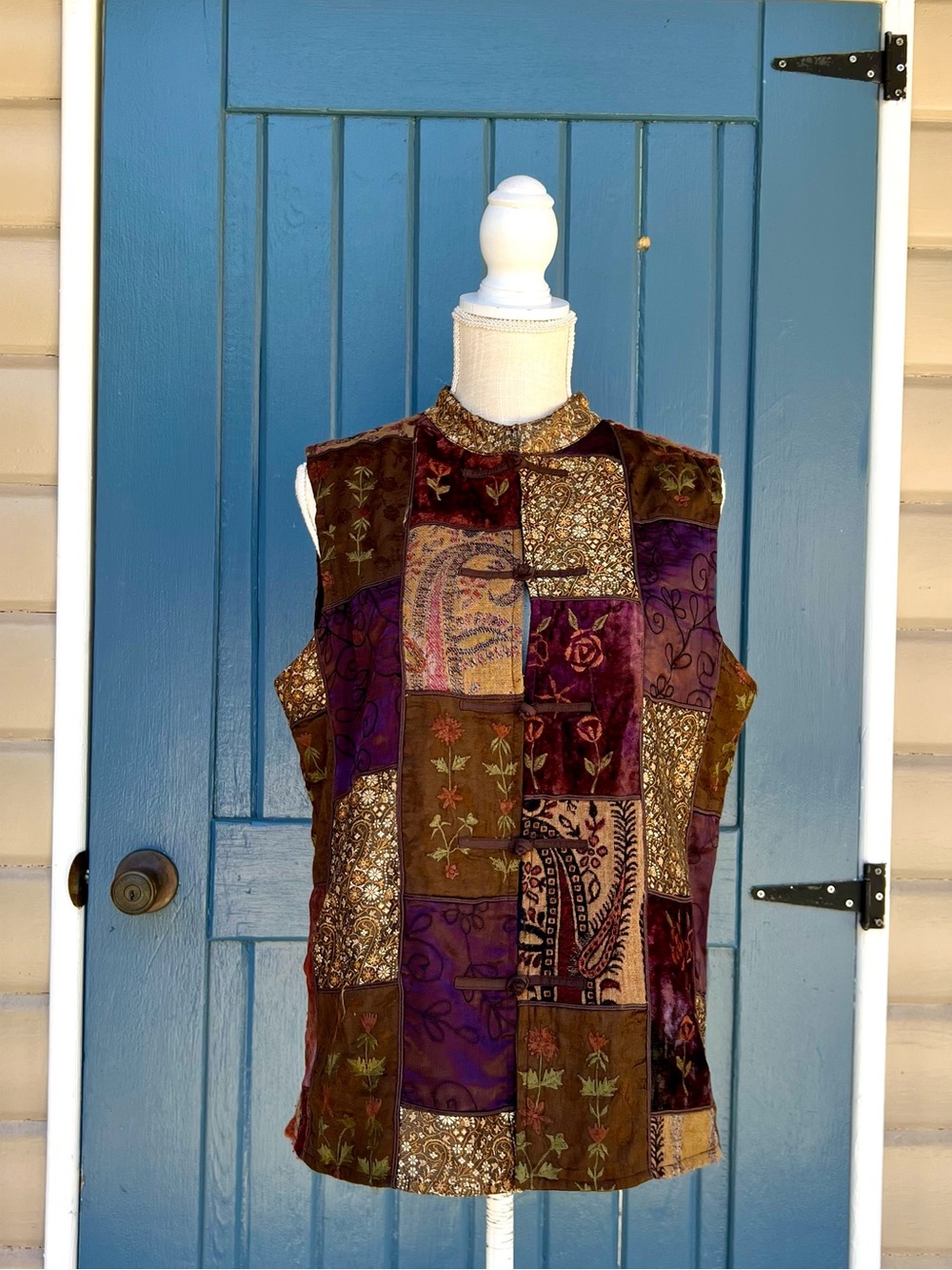 Vtg Coldwater Creek  Brown Velvet Asian Wool Patchwork Tapestry Vest Size Medium